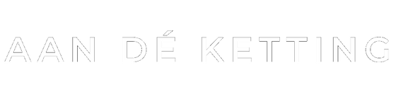 AAN DÉ KETTING